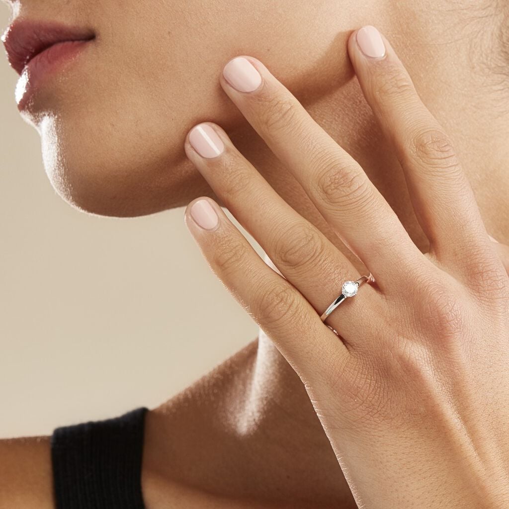 Bague Solitaire Natalia Or Blanc Diamant Synthetique - Bagues de fian&ccedil;ailles vintage Femme | Histoire d&rsquo;Or